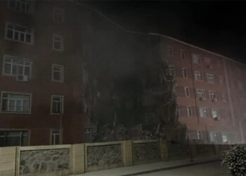 Azərbaycanda yaşayış binası çökdü – VİDEO