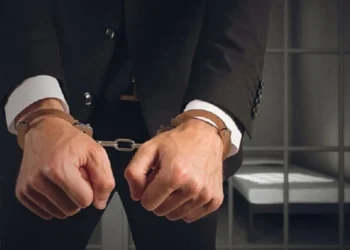 Bayraq Meydanında “Mustang”la avtoşluq edən biznesmen HƏBS OLUNDU