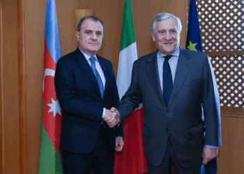 XİN başçıları strateji tərəfdaşlığın inkişafını müzakirə ediblər