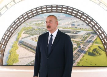 Prezident Ələtlə bağlı fərman imzaladı