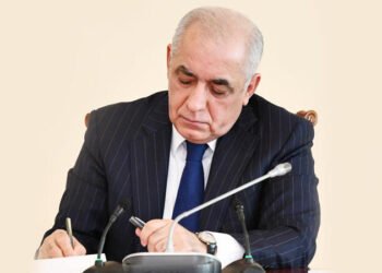 Əli Əsədov qərar imzaladı