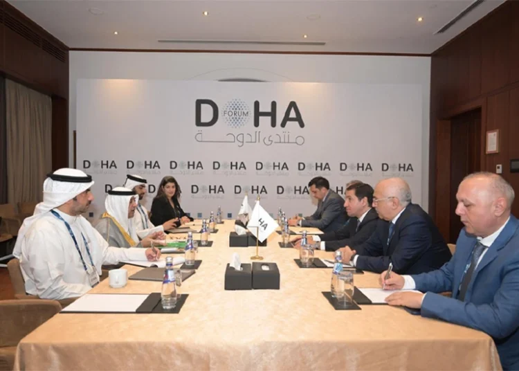 Hikmət Hacıyev Körfəz Əməkdaşlıq Şurasının baş katibi ilə görüşdü