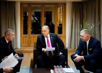 Ukrayna krediti Aİ-də parçalanma yaratdı — Aİ sammitinin bəyanatı