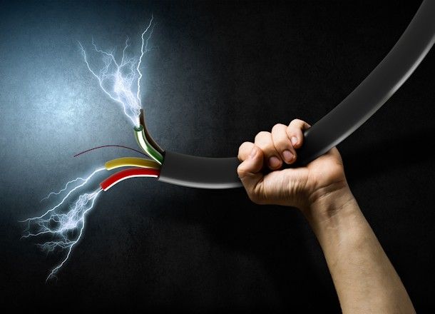 “Azərişığ”ın işçisini cərəyan vurub öldürdü