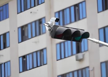 Bakıda ilk dəfə “ağıllı svetoforlar” quraşdırılıb