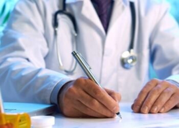 65 yaşdan yuxarı həkimlərlə bağlı YENİLİK