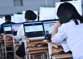 Ehtiyat kadrlar üçün vakant müəllim yerlərinə seçim müddəti UZADILDI