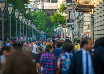 Əhali statistikasında kritik göstəricilər: Doğum və ölüm balansı dəyişir