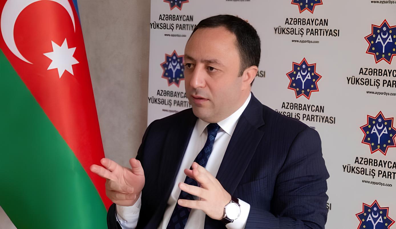 Sabiq partiya sədrinin məhkəməsində GƏRGİNLİK: 150 min dollarlıq DƏLƏDUZLUQ İDDİASI