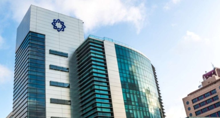 Azərbaycanda 2 bank birləşir? – Əməkdaşlar yeni iş yerlərində otururlar