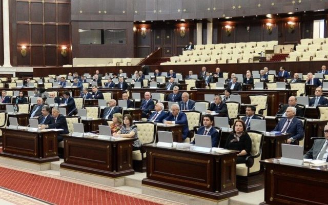 Deputatların pensiya təminatı dəyişir