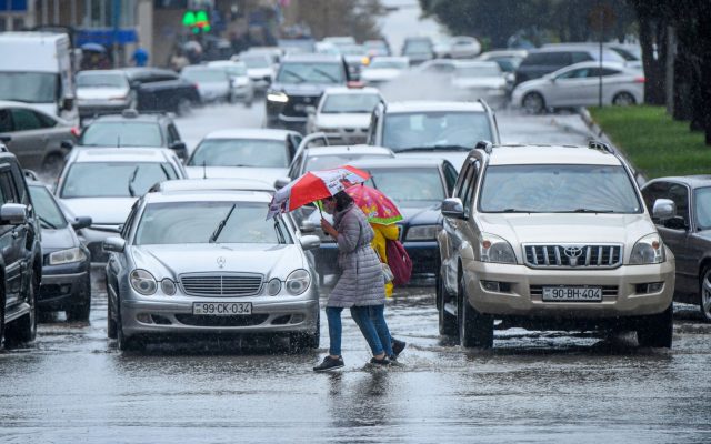 Bakıdakı tıxaclardan qurtulmağın yolu AÇIQLANDI