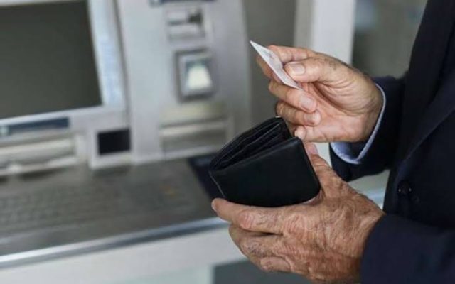 Pensiyaçılara üç aydan bir 30 manat əlavə ödənilir? – RƏSMİ