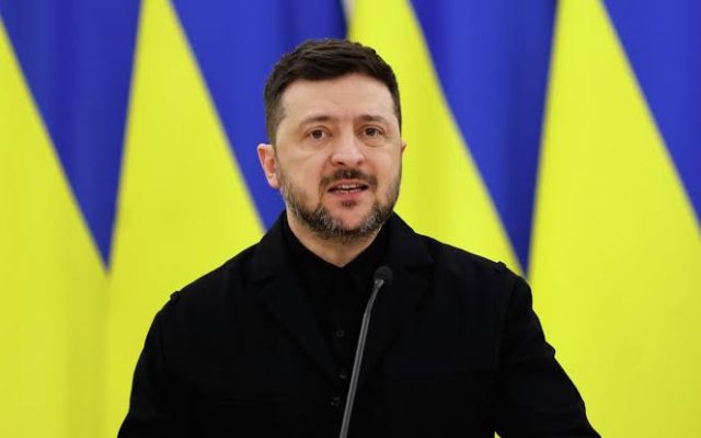 Zelenski Ukraynanın 25 faizini itirməklə sülhə razılaşa bilər