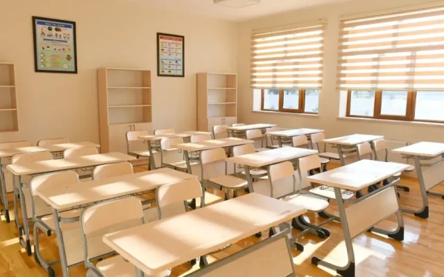 Şagird məktəbin pəncərəsindən yıxılaraq öldü – YENİLƏNİB
