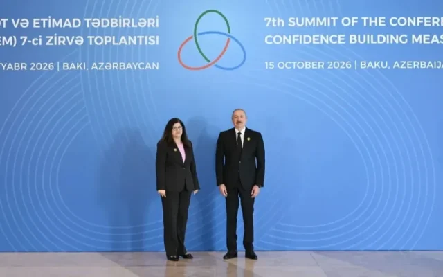İlham Əliyev Bakıdakı Zirvə Toplantısında – FOTO