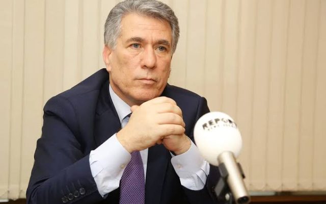 Ziyafət Əsgərovdan Siyavuş Novruzova cavab: “Hərbçinin məntiqi də olmalıdır”