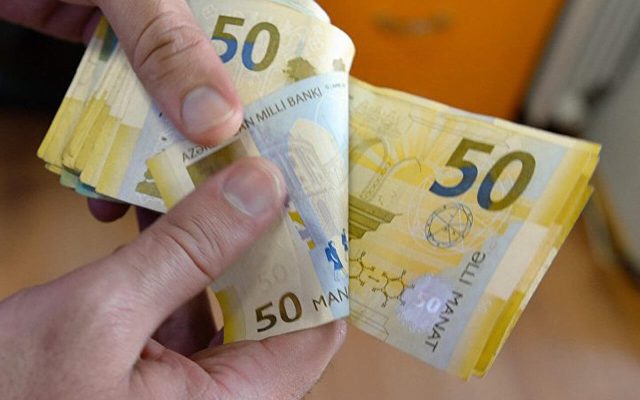 Minimum əməkhaqqı artırılsa, kimlərin maaşı yüksələcək?